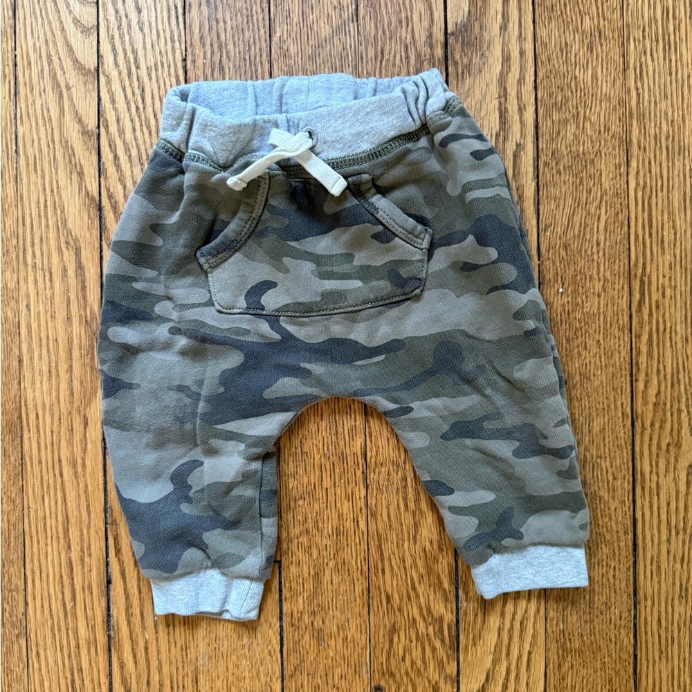 Gap Camouflage Jogger Pants - Size 6-12 Months